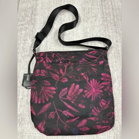 Tumi Voyageur Pink Black Abstract Nylon Crossbody Bag Adjustable Strap Travel - Picture 2 of 7